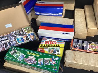 Large Lot of Vintage Baseball Cards