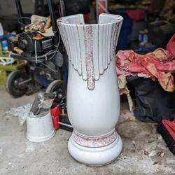 Porcelain Pedestal 