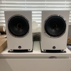 Fyne Audio F500SP Piano White * Brand new