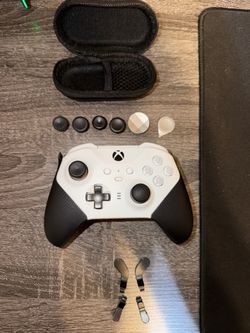 Xbox Elite Series 2 Controller Core White w/ Full Component Pack & Case