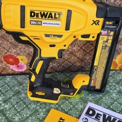 DEWALT
20V MAX XR Lithium-Ion 18-Gauge Cordless Narrow Crown Stapler  (Tool-Only)