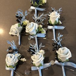 Blue Boutonnières set - fake floral - set of 7