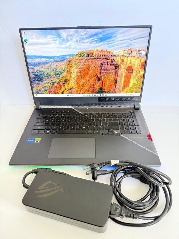 ASUS ROG Strix SCAR 17 G733ZW XS96 17.3" 1TB Gaming Laptop
