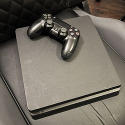 PS4 Slim 1TB