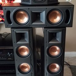 Klipsch Speaker Set.