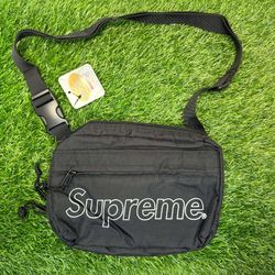 SUPREME REFLECTIVE CROSSOVER MESSENGER SHOULDER BAG BLACK WHITE DIAMOND CHECK SATCHEL NEW A5