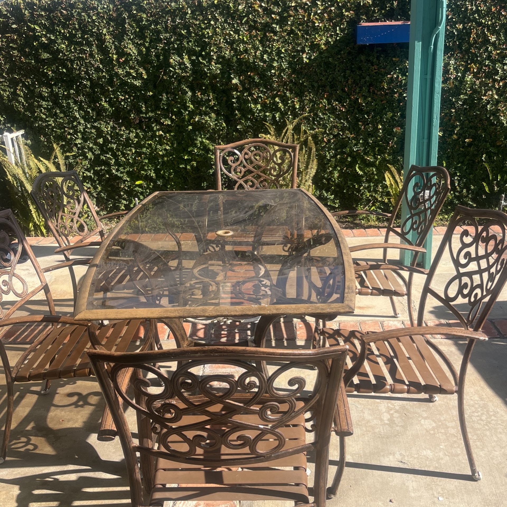 Outdoor Setting for Sale in Seal Beach, CA OfferUp