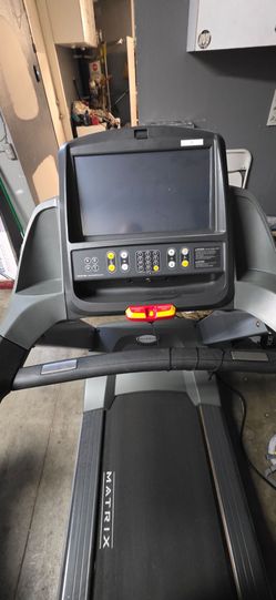 Matrix Ultimate Deck treadmill