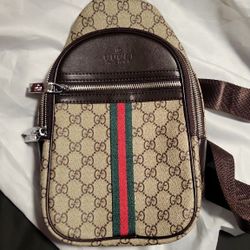 Gucci  Shoulder Bag