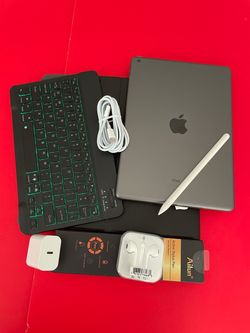 Apple IPad 9th Generation (10.2” Retina /Touch ID /IOS 26/ 2021 Model) 64GB with Pen, Keyboard & Accessories