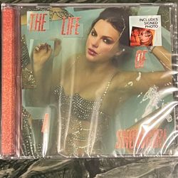 Taylor Swift The Life of a Showgirl CD + Hand Signed Photo 1
