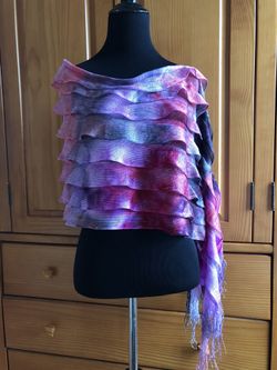 Ruffled wrap and/or scarf