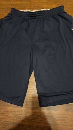 Men’s size Large Nike Basketball shorts
