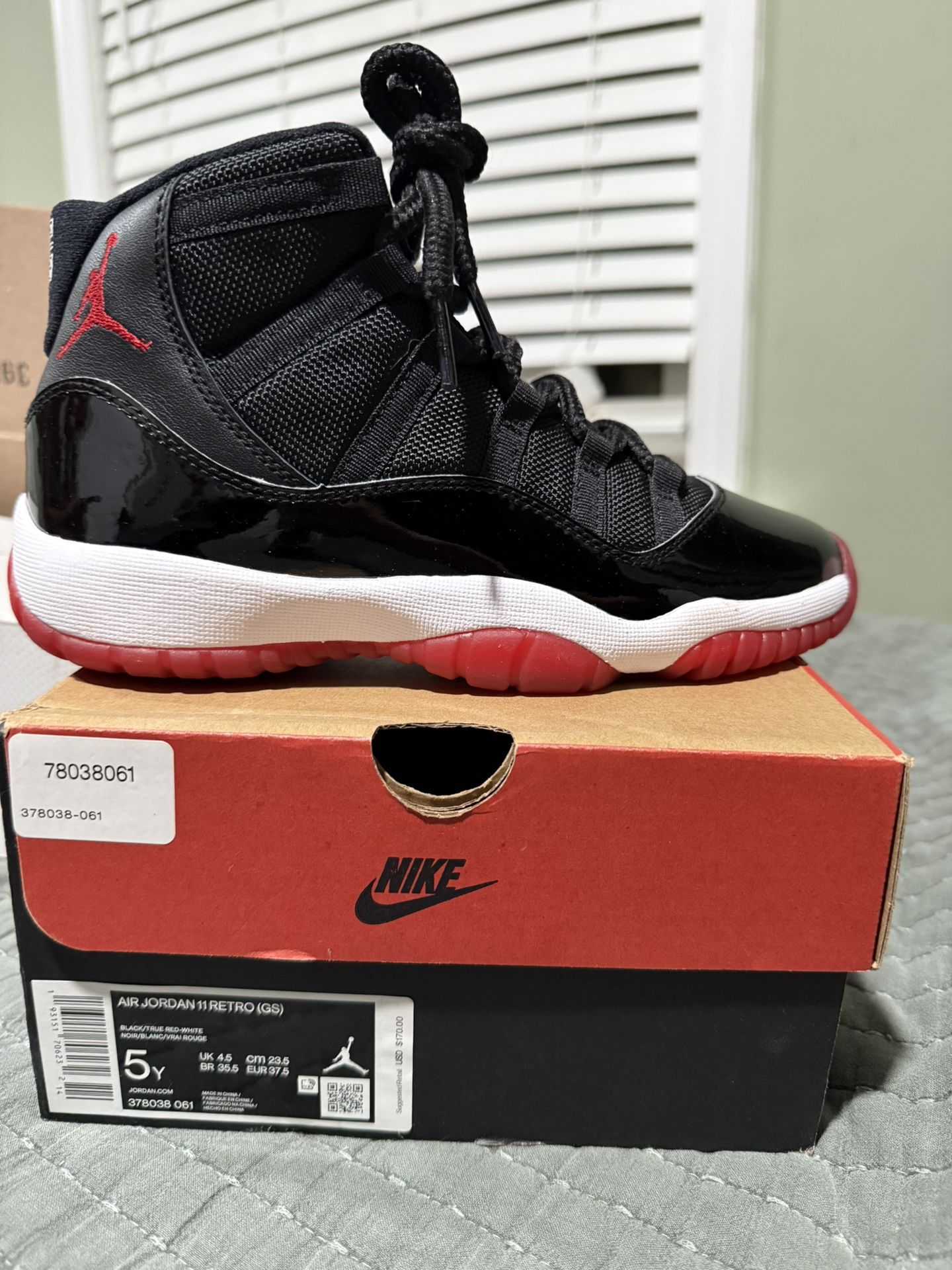 Jordan Bred 11