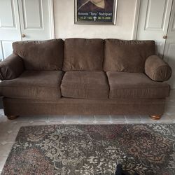 Free couch with pickup