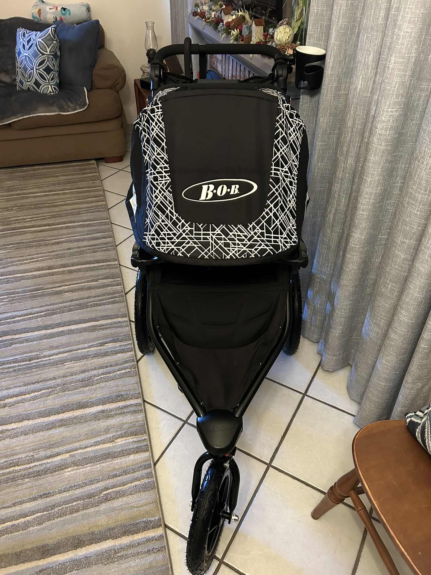 BOB Gear Revolution Flex 3.0 Jogger/Stroller With Brand New Tire Tubes