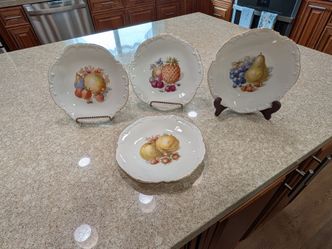 Set of four Vintage Schumann Bavaria Germany Dessert/Salad plates