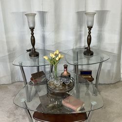 ASHLEY FURNITURE Coffe Table Set (3)