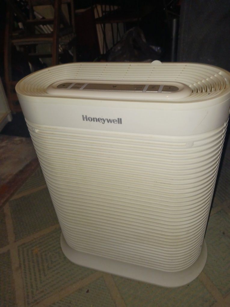 HONEYWELL FLOOR LARG AIR PURIFIER 25 TODAY FIRM FINAL PRICE