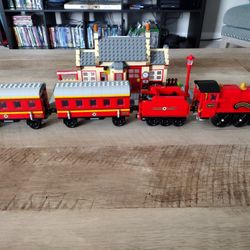 Lego Harry Potter Train Set With All The Pieces And Minifigures And The Instructions 