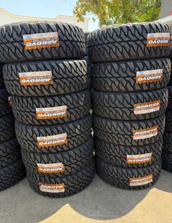 35x12.50r17 Arroyo tires nuevas con 50,000 millas de garantía las 4