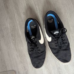 Men's Nike SB size 10.5