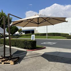 Monkey Patio 11 ft Outdoor Round Cantilever Umbrella with Umbrella Cover for Sale in Riverside, CA - OfferUp Monkey Patio 11 ft Outdoor Round Cantilever Umbrella with Umbrella Cover for Sale in Riverside, CA - OfferUp