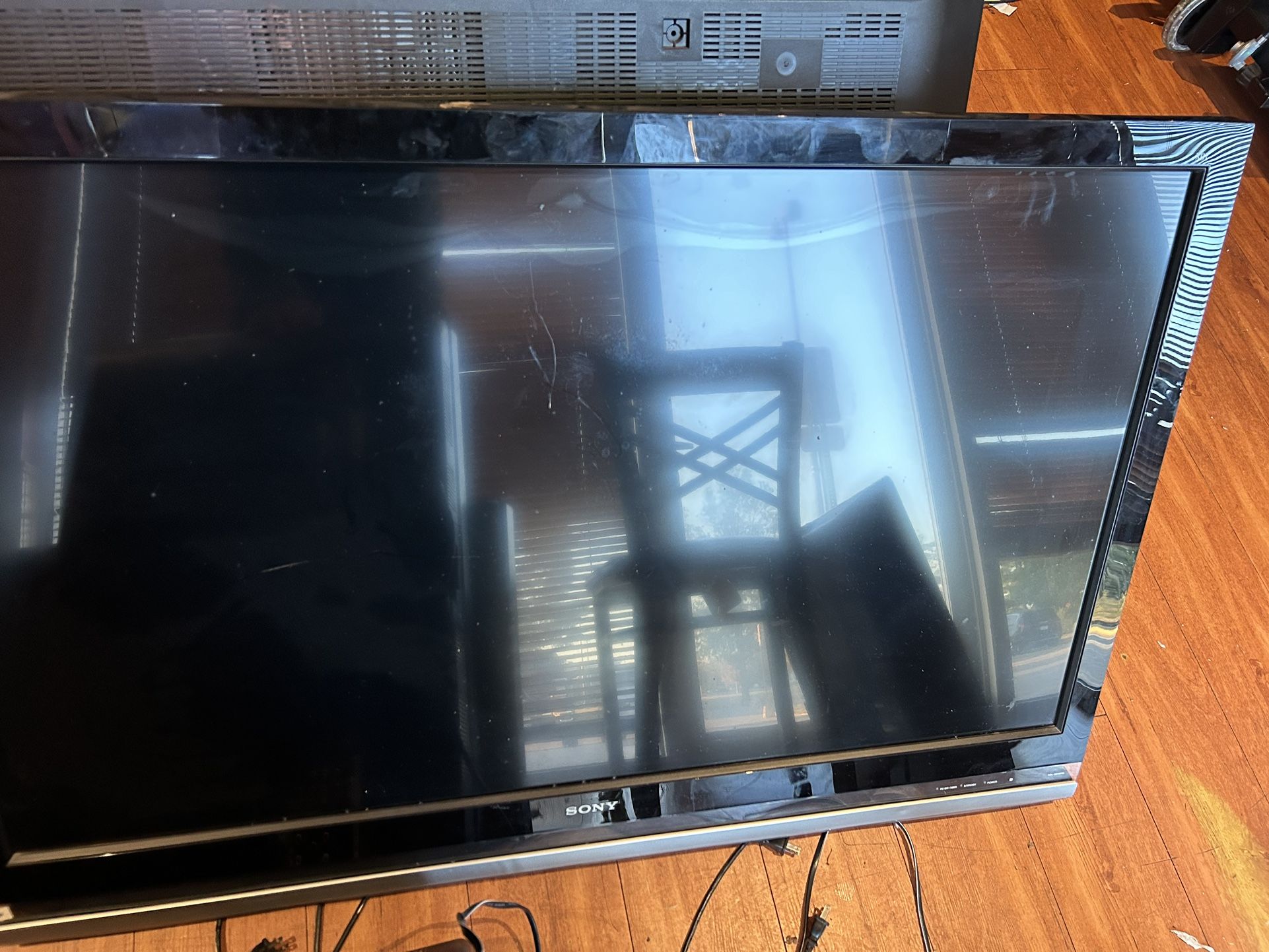 52 In Used Commercial Tv