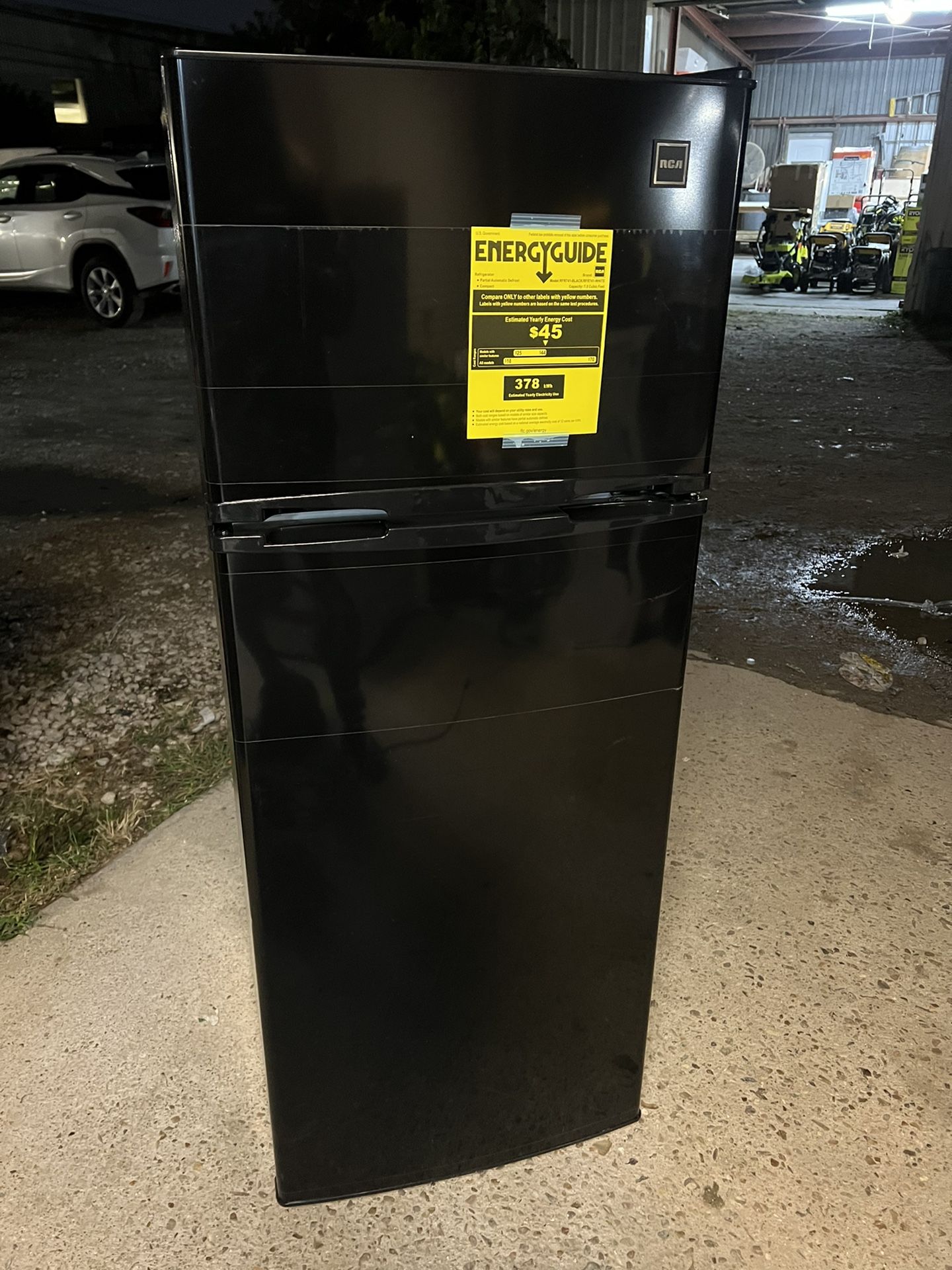 RCA 7.5 cu. ft. Mini Refrigerator in Black