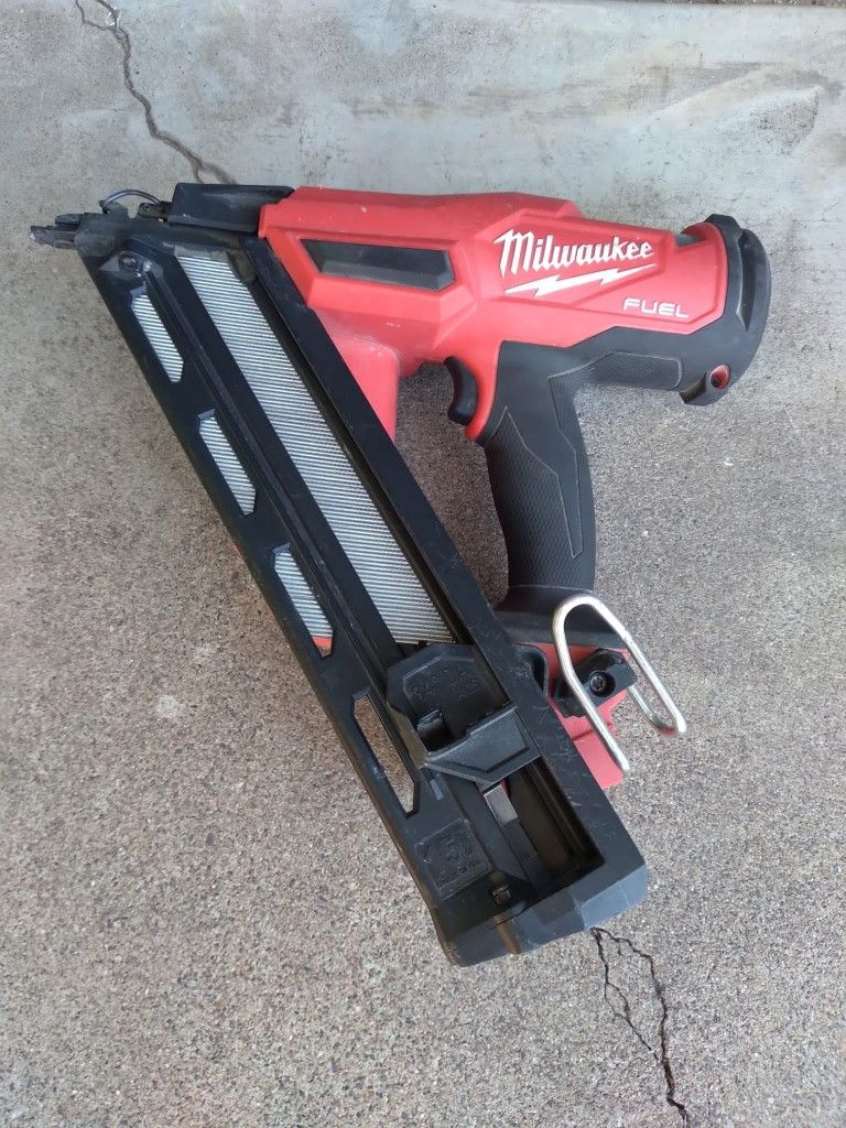 Finish Angle Nailer 15ga Milwaukee Tool Only