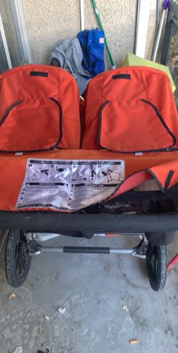 Double stroller NOT FREE NO LOW BALLS