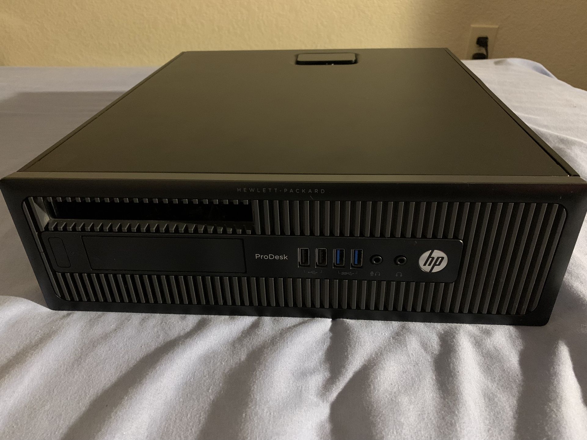 Simple Office Computer With Windows 10 Pro