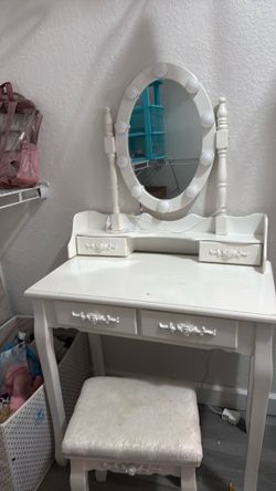 Girls Vanity