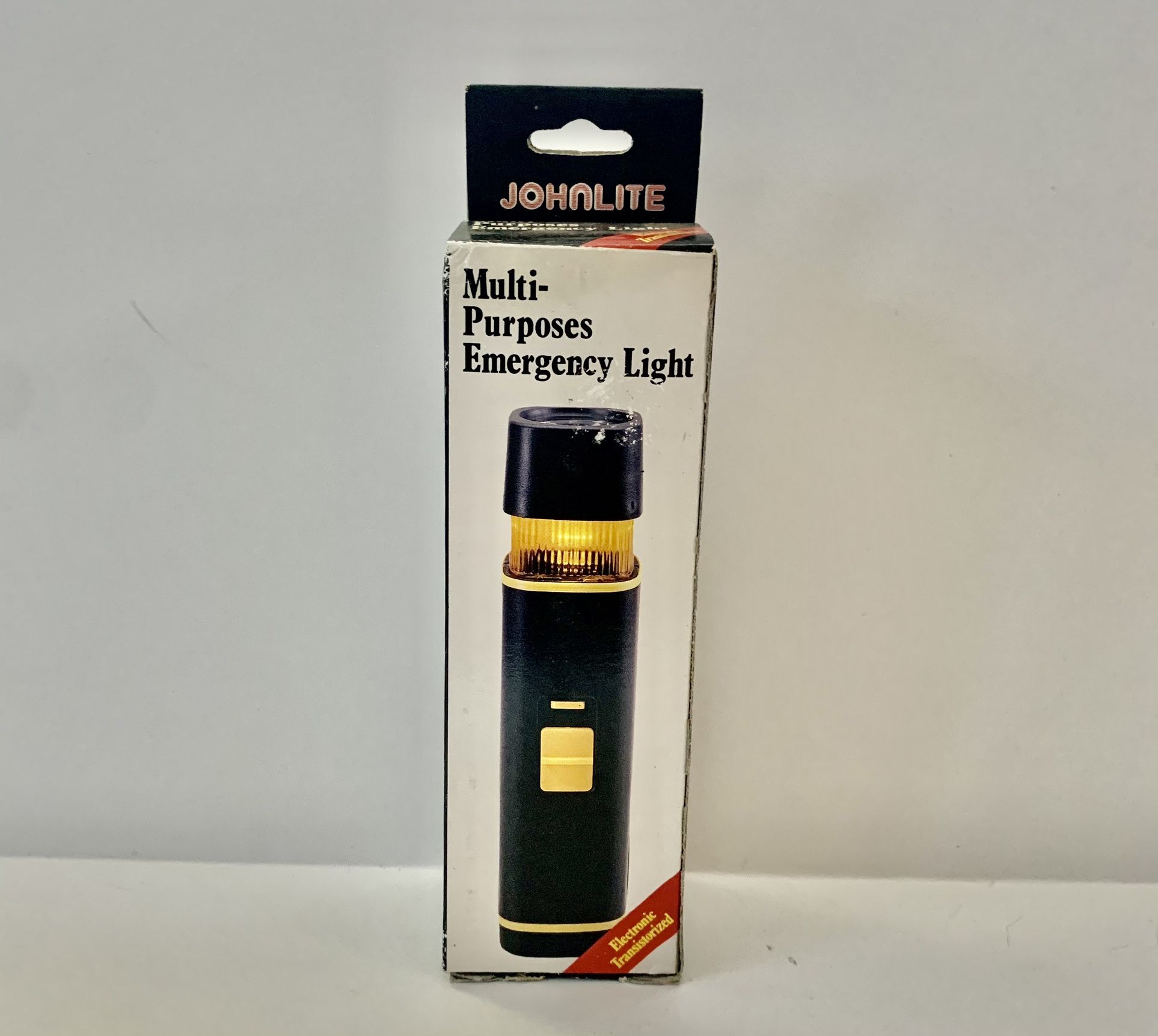 Emergency Flashlight w/Magnetic Mount, Pulse & Flashing Amber Lens ~ #JML1113