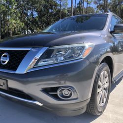 2014 Nissan Pathfinder S