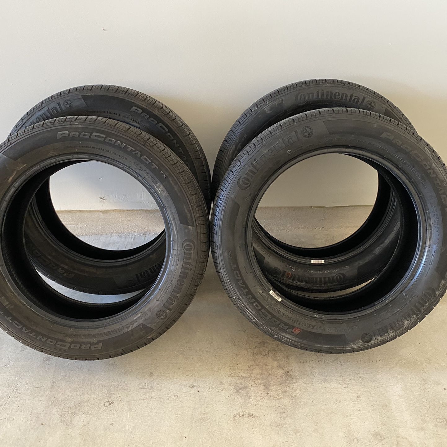 225/55/18 Tires(Set of 4)