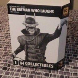 Batman Joker Fans!!##2846 Out Of 5000...1 EDITION!!!BATMAN black & WHITE THE BATMAN WHO LAUGHS statue