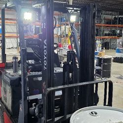 Forklift Toyota  8FBCU20 