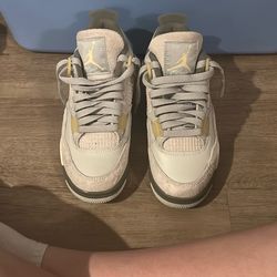 Jordan 4s Grey And Yellow