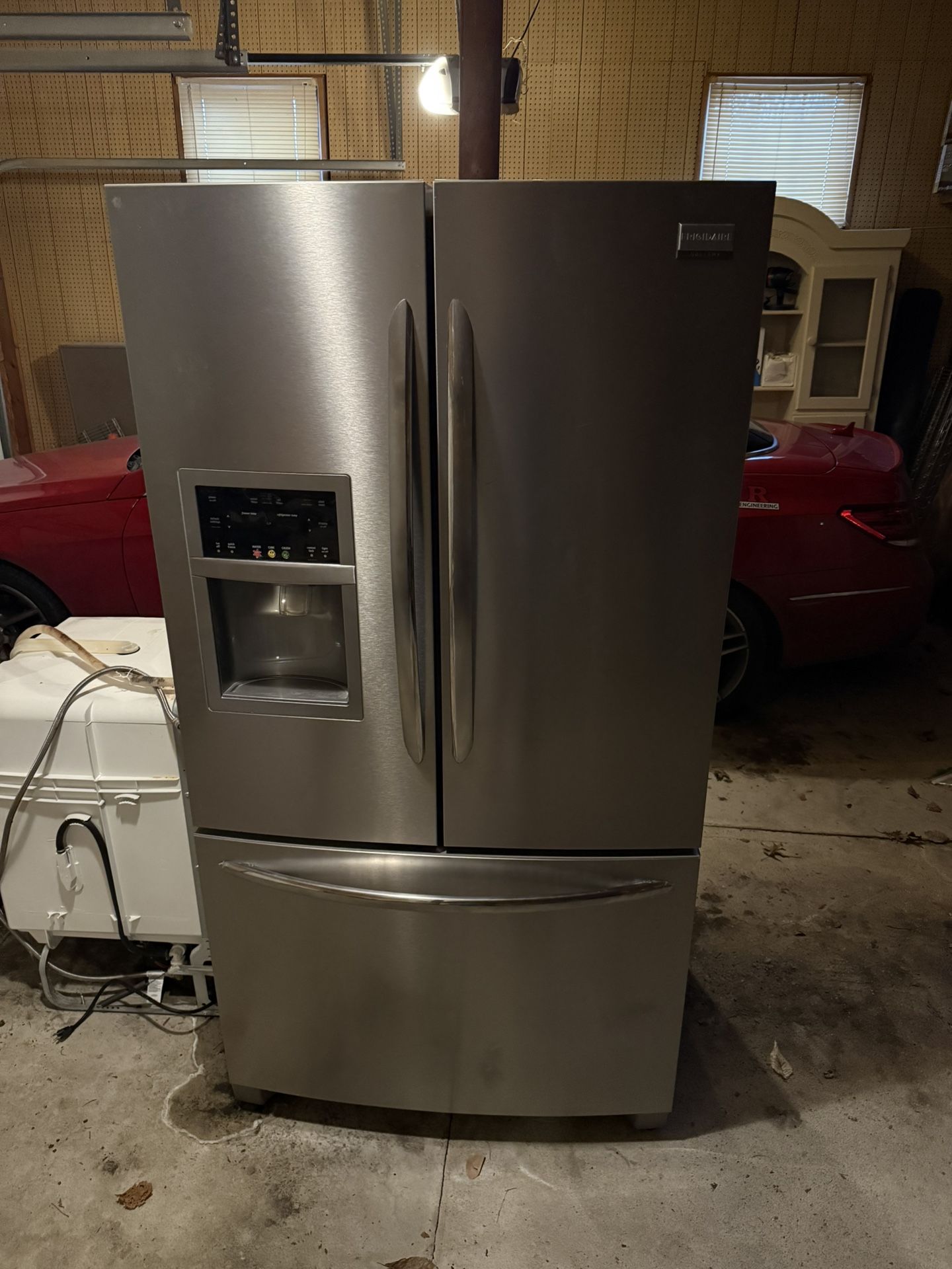 Frigidaire Fridge And Freezer