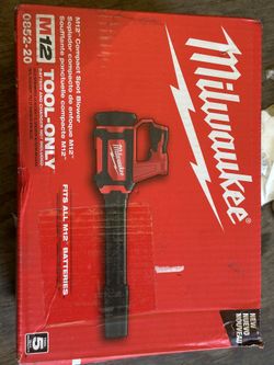 Milwaukee M12 12V Lithium-Ion Cordless Compact Spot Blower (Tool-Only)