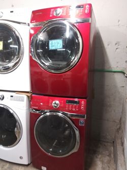 Samsung front load washer and dryer set working perfectly with 4 months warranty