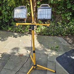 7500 Lumens  Construction Light