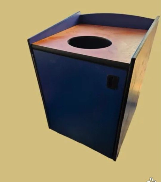 Single top load trash receptacle I Have 6 Available $60 Firm Located In Mesa