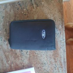 2004 Ford Mustang  Owners Guide .