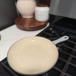 Le Creuset Fry pan