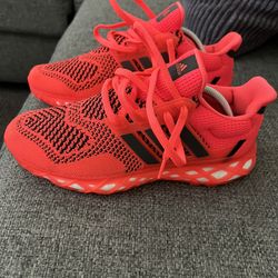 Adidas Ultra Boost Web DNA Size 9