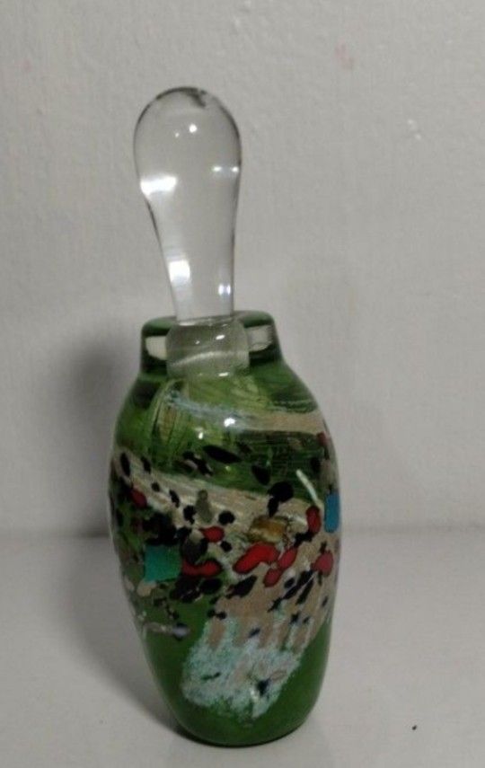 VINTAGE ART GLASS PERFUME BOTTLE 5"×2.5" - V82