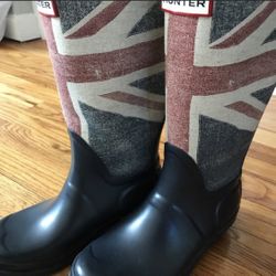 Hunter “Union Jack” rain boots 