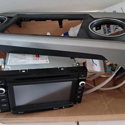 2018-2020 Toyota Tacoma Base Radio &Bezel